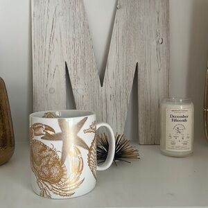 Oversized porcelain Mug beach themed white & gold
